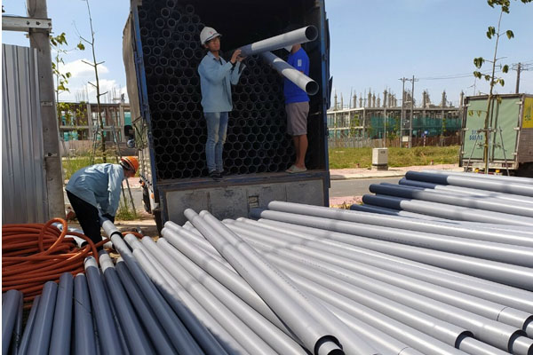 Giao lô hàng ống nhựa uPVC công trình tại Bắc Giang.